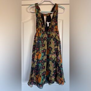 Diane Von Furstenberg Cherry Blossom 100% Silk Floral Dress Size 10